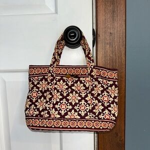 Vera Bradley hand bag